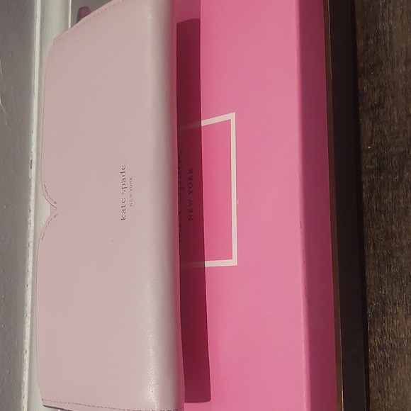 💫❣️MARK DOWN-Kate Spade Wallet💫❣️ - Picture 7 of 10